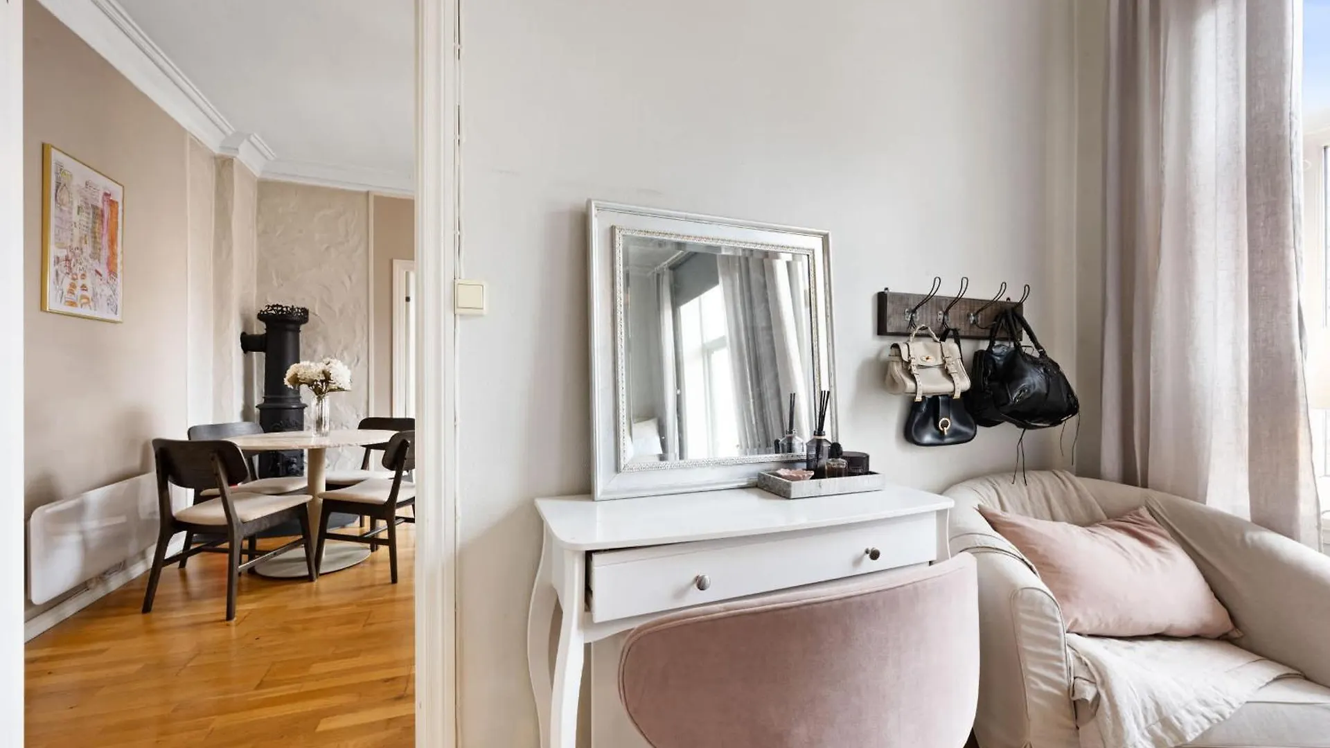 Bright City Apartment - Perfect Central Stay ベルゲン